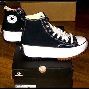 Converse run star hike